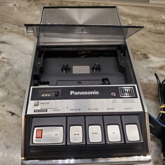 Vintage Panasonic RQ-413S Tape Recorder W/accessories - Picture 3 of 9